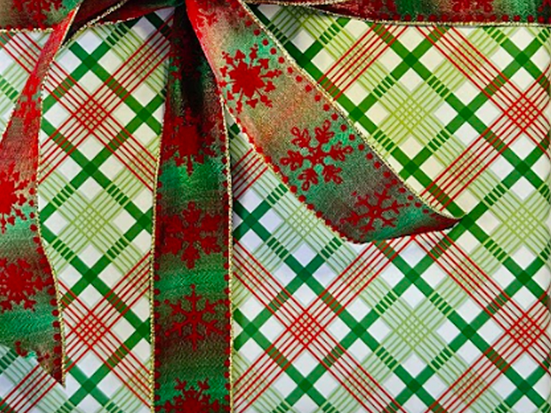 Holiday Plaid Petal Float, Red/Green
